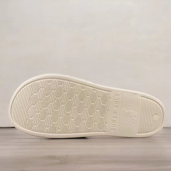 MLB slippers - Picture 5 of 6